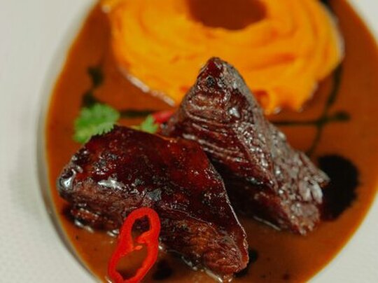 Do křupava smažená kuřecí jatýrka, chilli majonéza /1,3,7